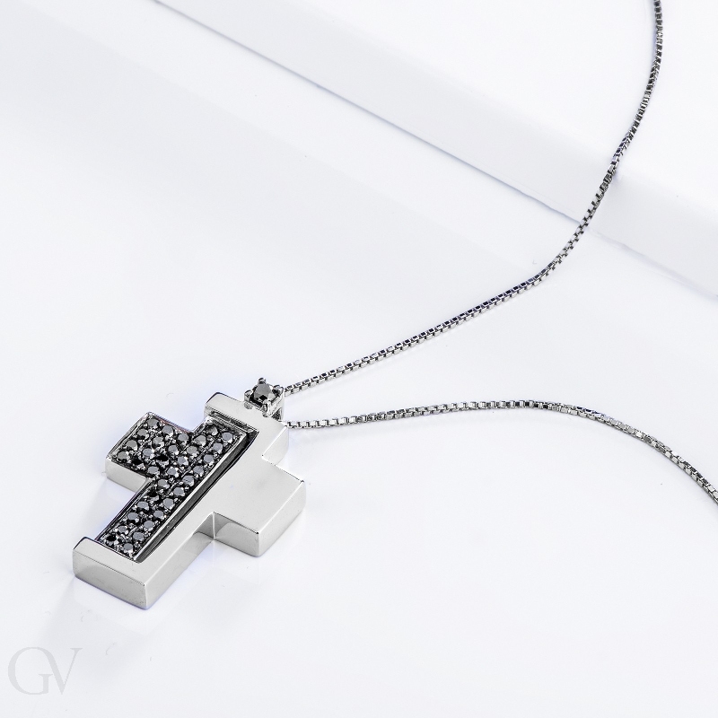 Collier croix or blanc 18k avec diamants noirs 50 cm