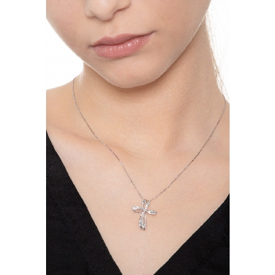 Collier avec croix bombée en or blanc 18 carats avec diamants
