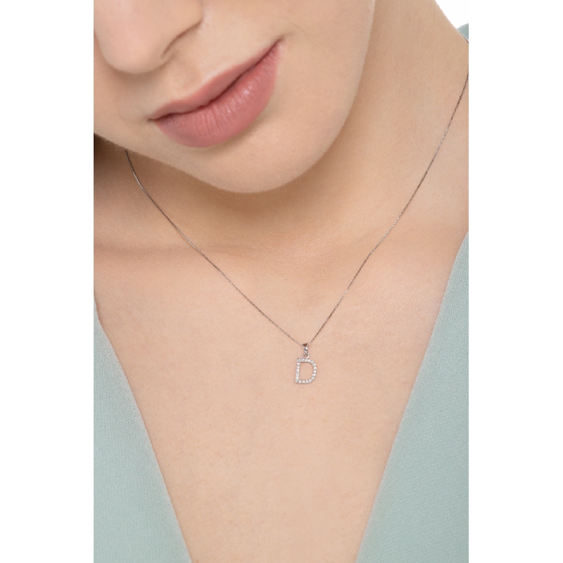 Collier avec la lettre  D en or blanc 18K et diamants
