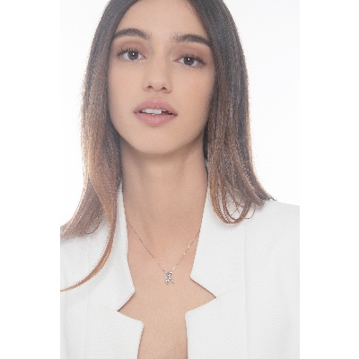 Collier en or blanc 18 carats croisé en diamants