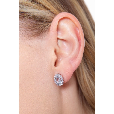 Boucles d'oreilles halo en or blanc 18k avec aigue-marine ovale et diamants 