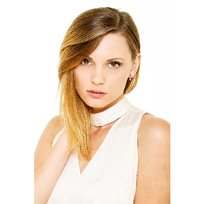 Boucles d oreilles en or blanc 18K avec citrines ovales et diamants