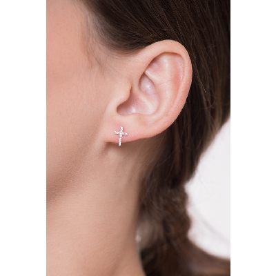 Boucles d’oreilles en or blanc 18 carats avec croix de diamants