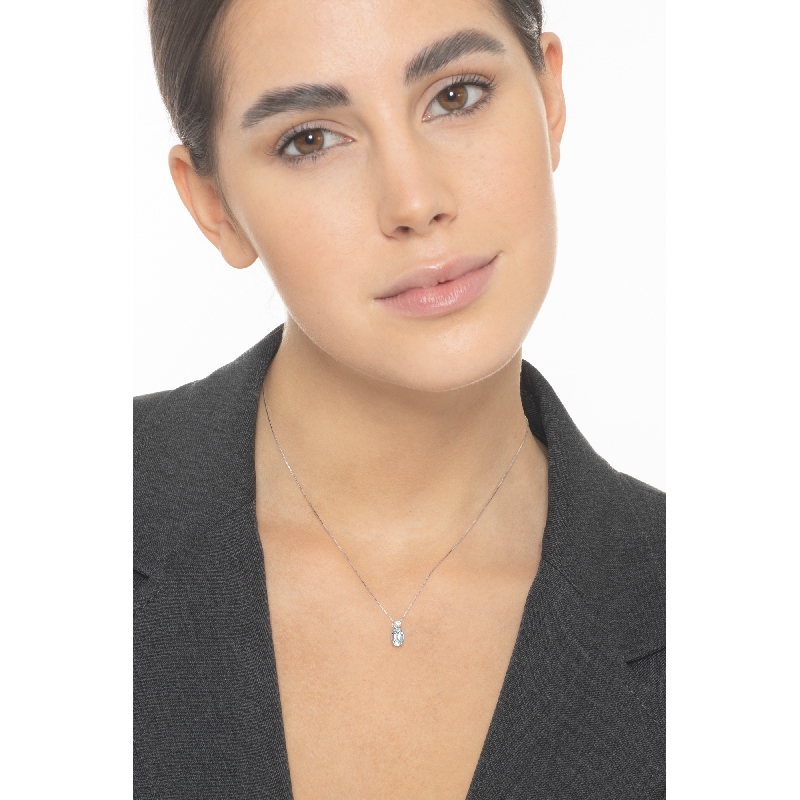 Collier en or blanc 18 carats avec aigue-marine centrale et diamant