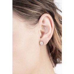 Boucles d'oreilles illusion en or blanc 18 carats avec un pavage de diamants 2