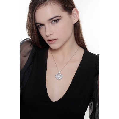 Pendentif avec cœur pavé de diamants 2.00 ct au total