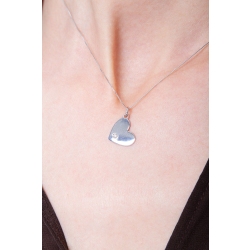 Collier pendentif coeur or blanc 18k et diamant 0.04 ct  2
