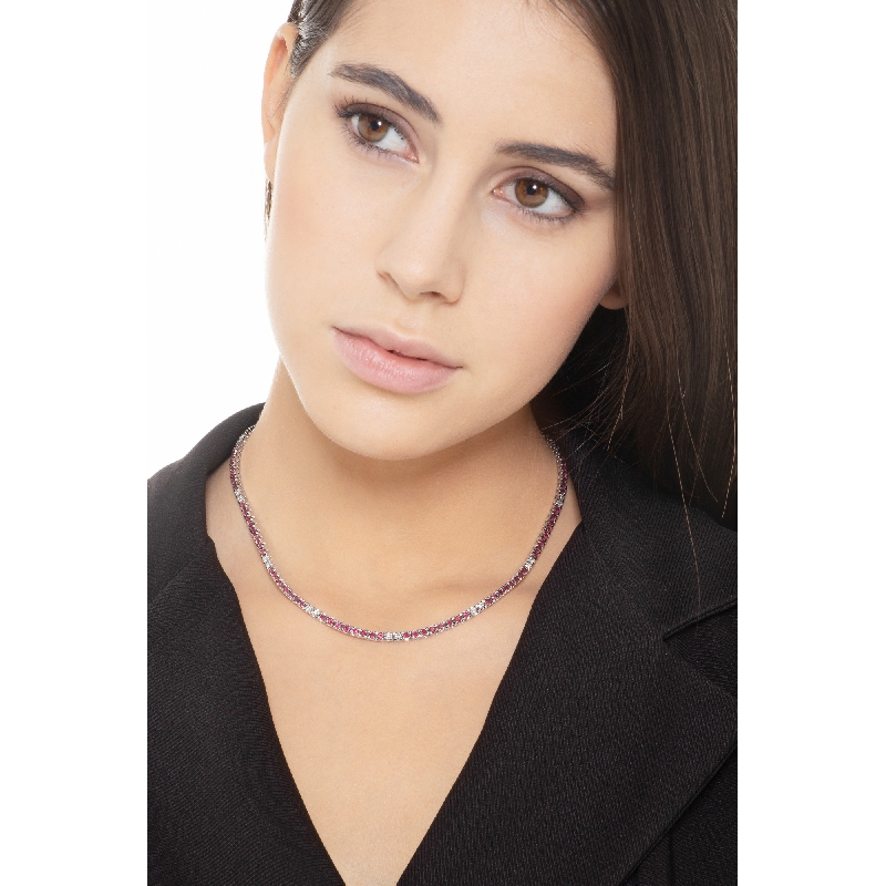 Collier tennis en or blanc 18 carats avec rubis et diamants 