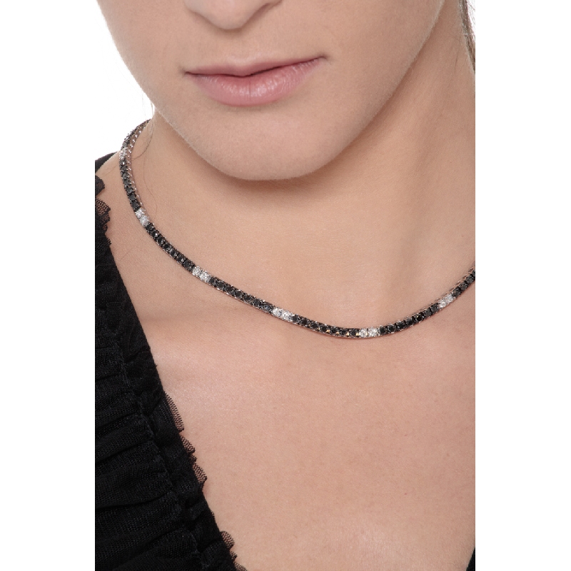 Collier tennis en or blanc 750 carats avec diamants noirs et blancs