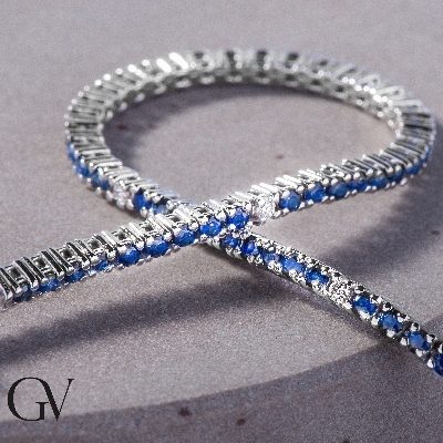Bracelet Tennis en or blanc 18k avec saphirs bleus et diamants