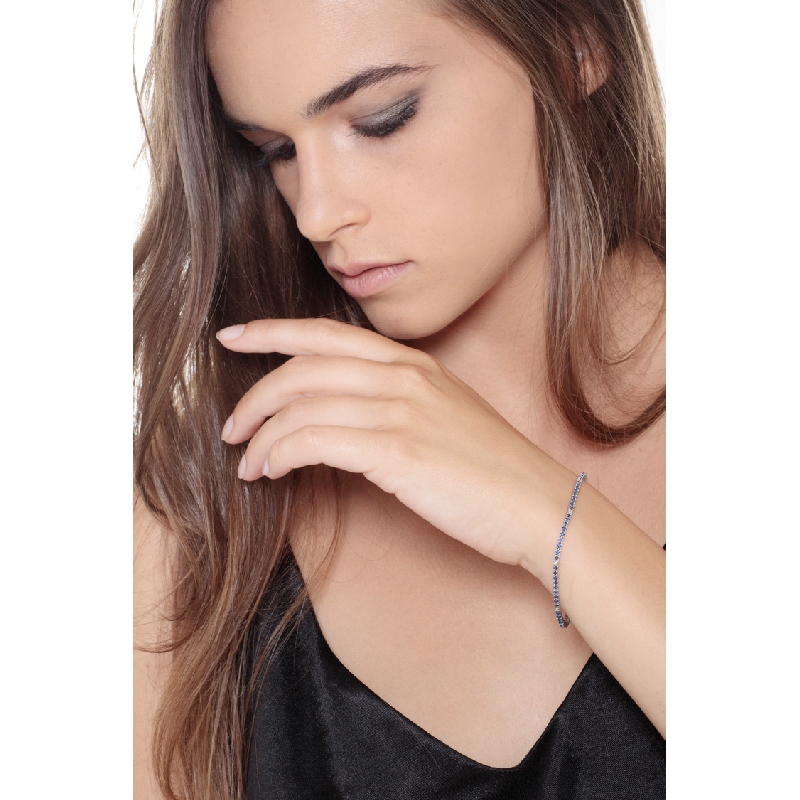 Bracelet Tennis en or blanc 18k avec saphirs bleus et diamants