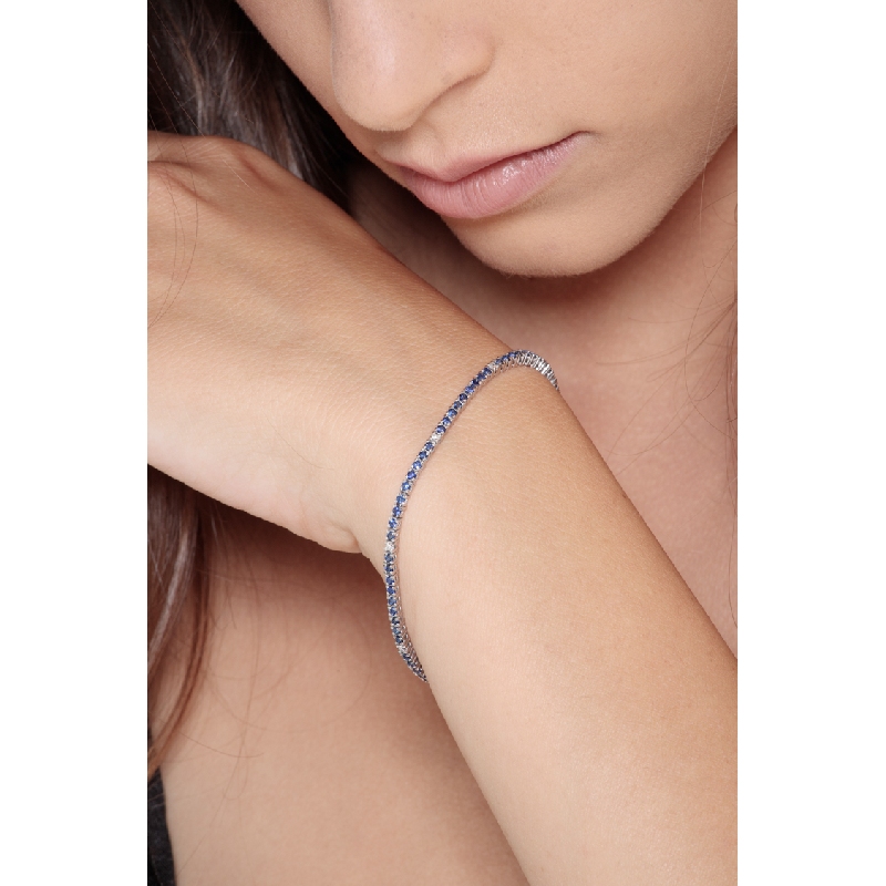 Bracelet Tennis en or blanc 18k avec saphirs bleus et diamants