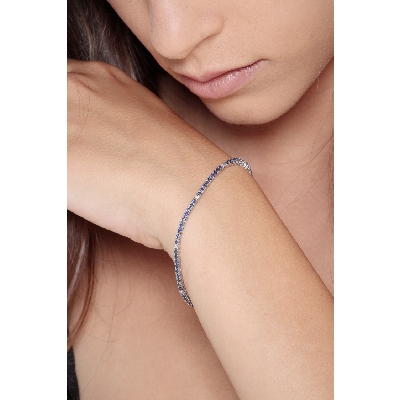 Bracelet Tennis en or blanc 18k avec saphirs bleus et diamants