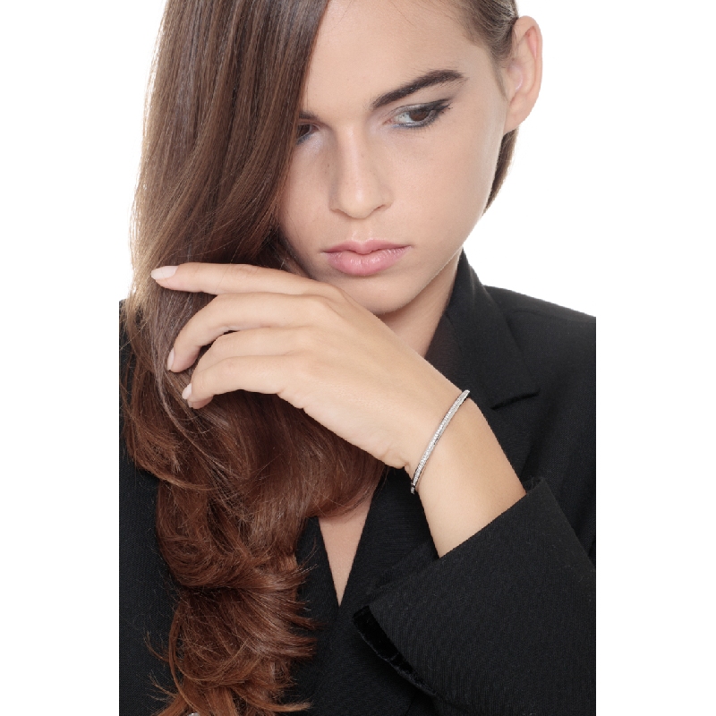 Bracelet rigide en or blanc avec diamants