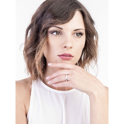 Alliance en or blanc 18 carats 750