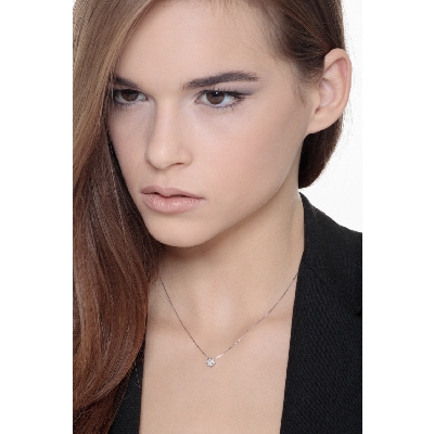 Collier illusion en or blanc 750 avec diamants