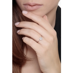 Bague florale pavé or blanc 18k avec diamants 2