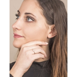 Bague en forme de fleur en or blanc 18 carats sertie de diamants 2