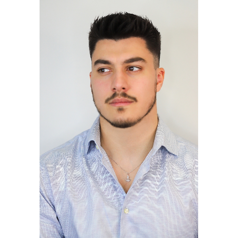 Collier or blanc 18k avec pendentif en forme d'ancre 