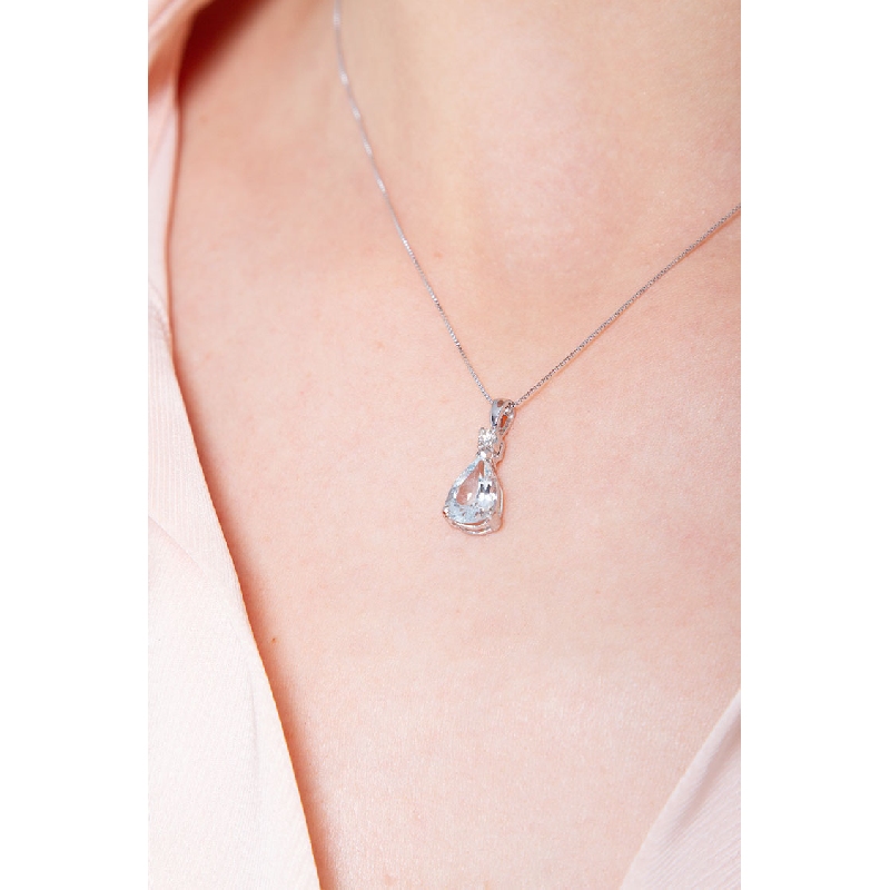 Collier pendentif en or blanc 18k aigue-marine et diamants