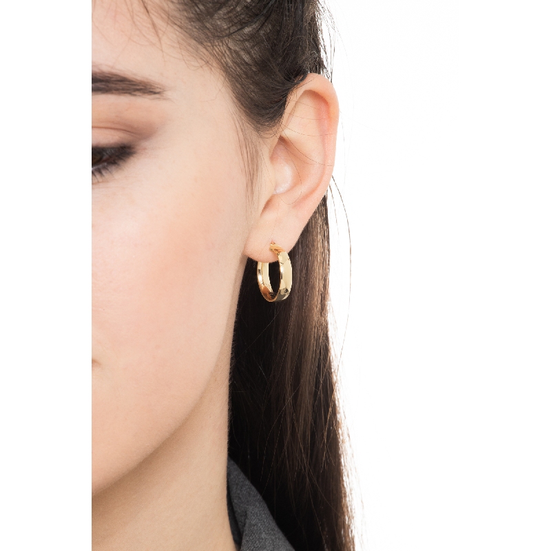 Boucles doreilles circulaires a tige plate en or jaune 18k
