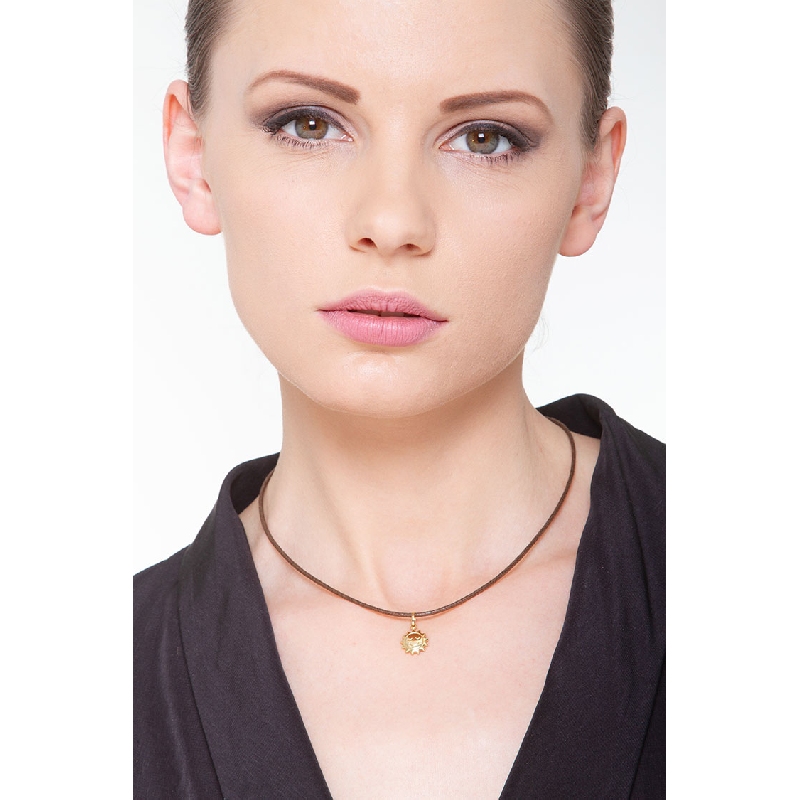 Pendentif Soleil avec sourire en or jaune 18k