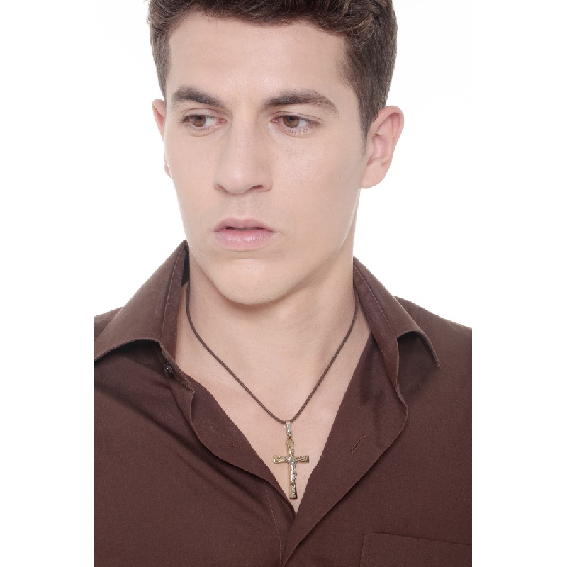 Pendentif croix en or 18 carats avec Christ