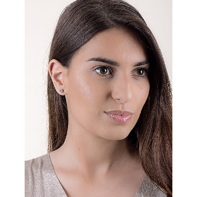 Boucles d’oreilles en or blanc 18k avec zirconiums